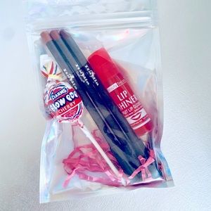 Lip Liner & Fruit Lip Gloss Bundle